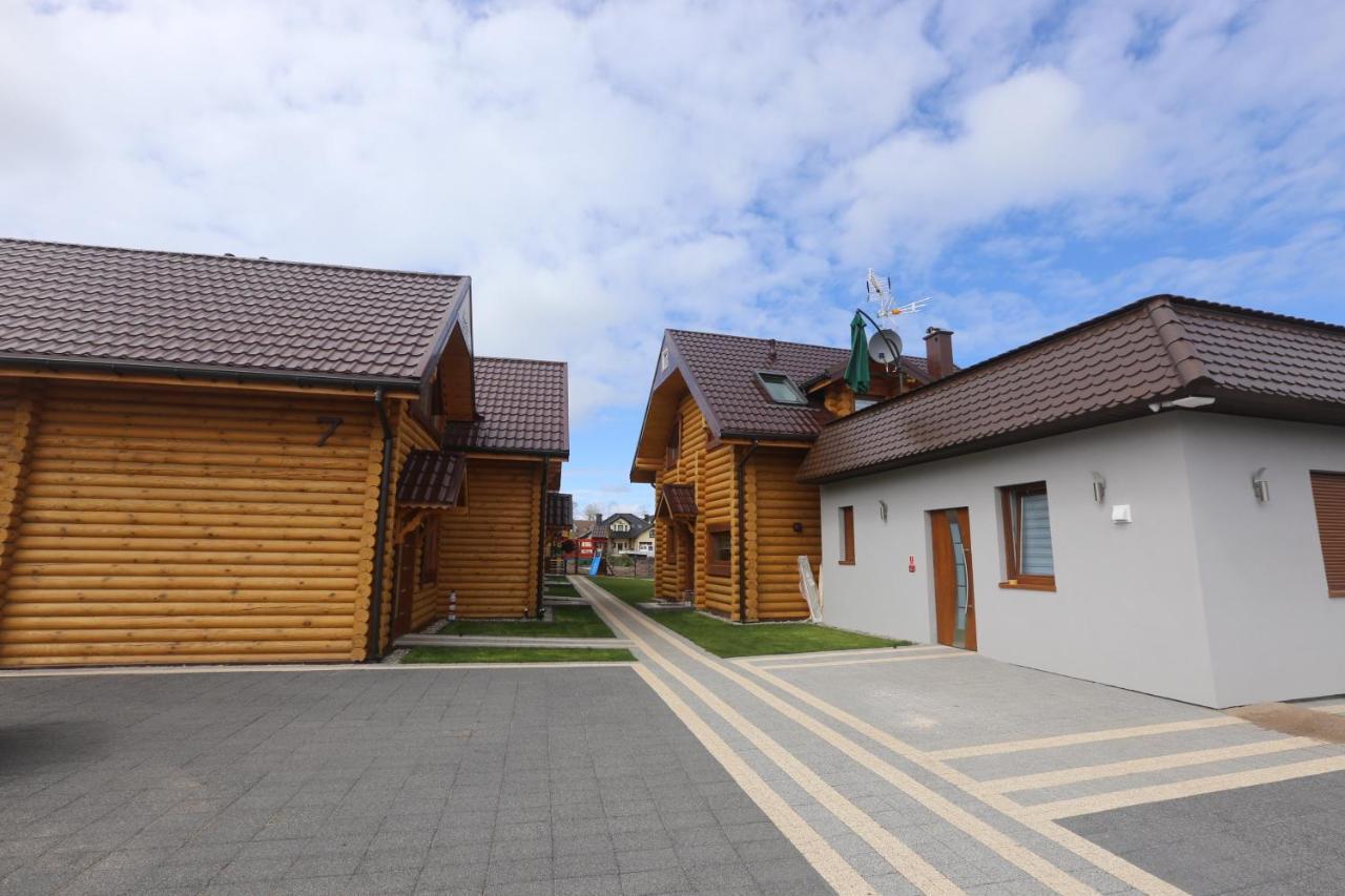 Sosnowe Domki Rewal Buitenkant foto